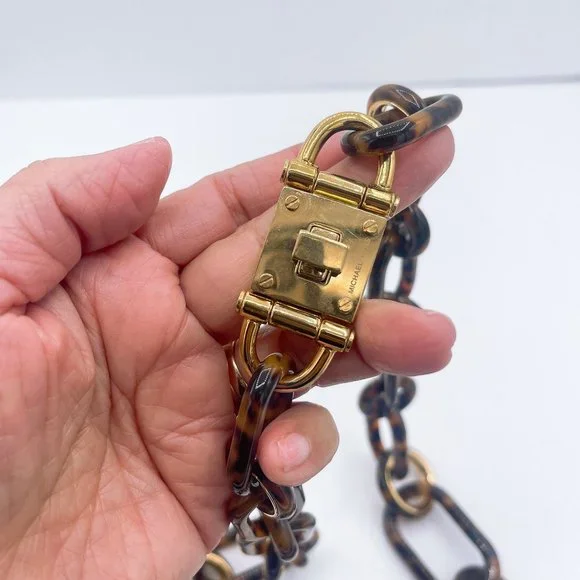 Michael Kors Faux Tortoise Resin Graduated Chain Link Brown Necklace - Picture 2 of 6